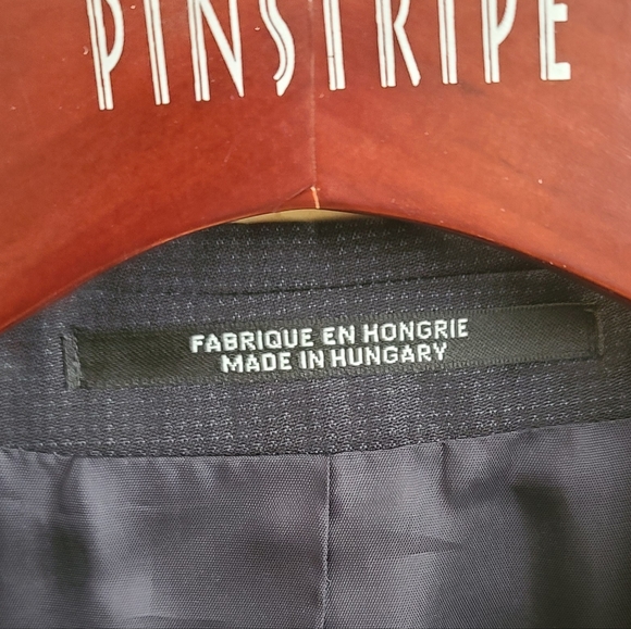 Men's suit - Picture 3 of 6